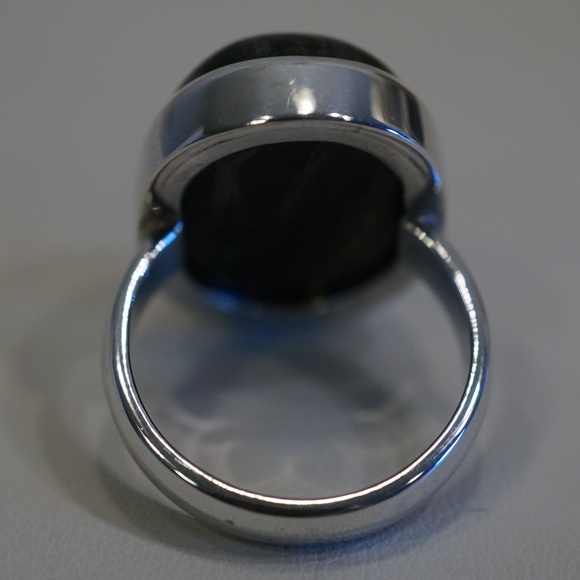 Sterling Silver (.925) Genuine Tiger Iron Ring - Picture 5 of 9